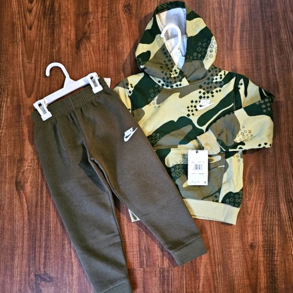 4T Camo Nike Outfit